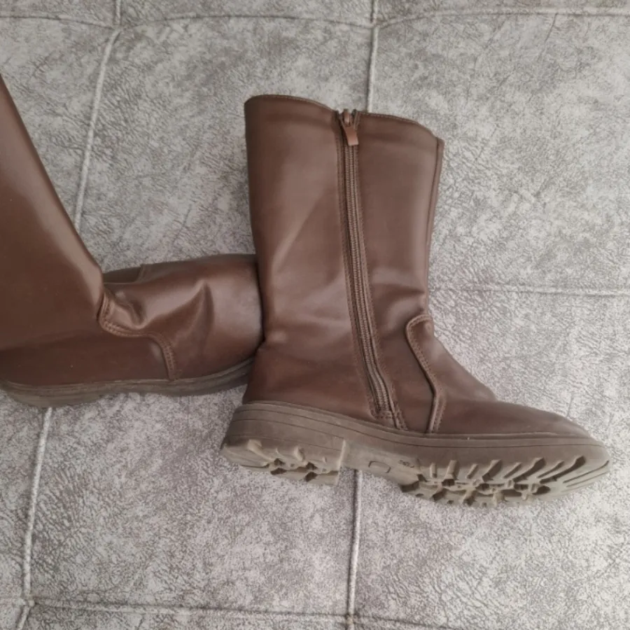 بوت بچه گانه