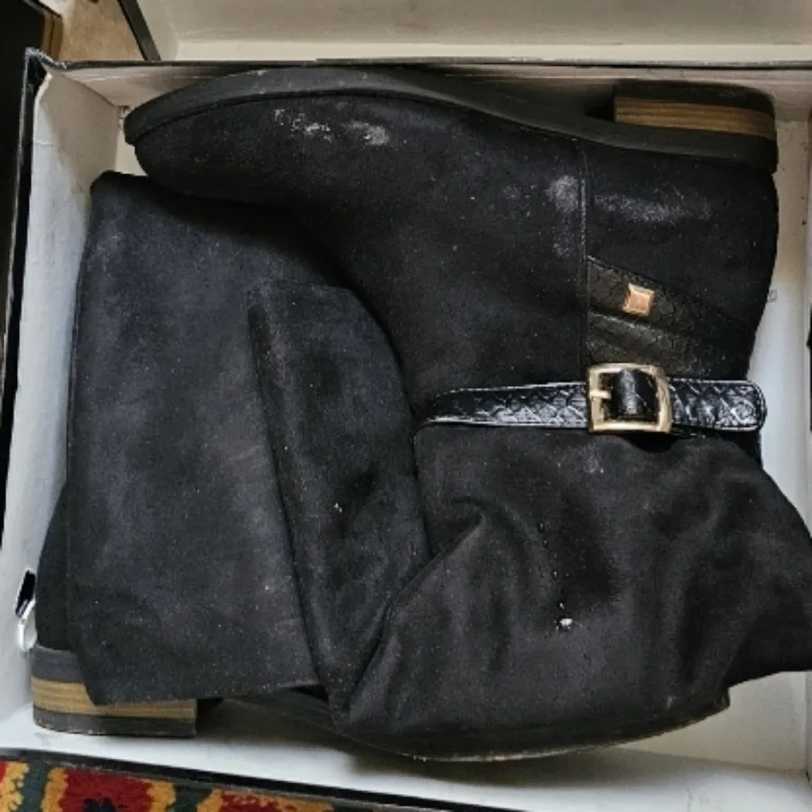 بوت چرم جیر زنانه