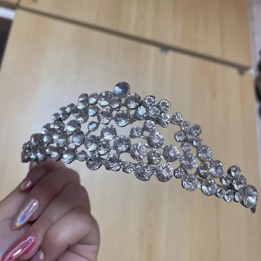 تاج عروس یا شنیون