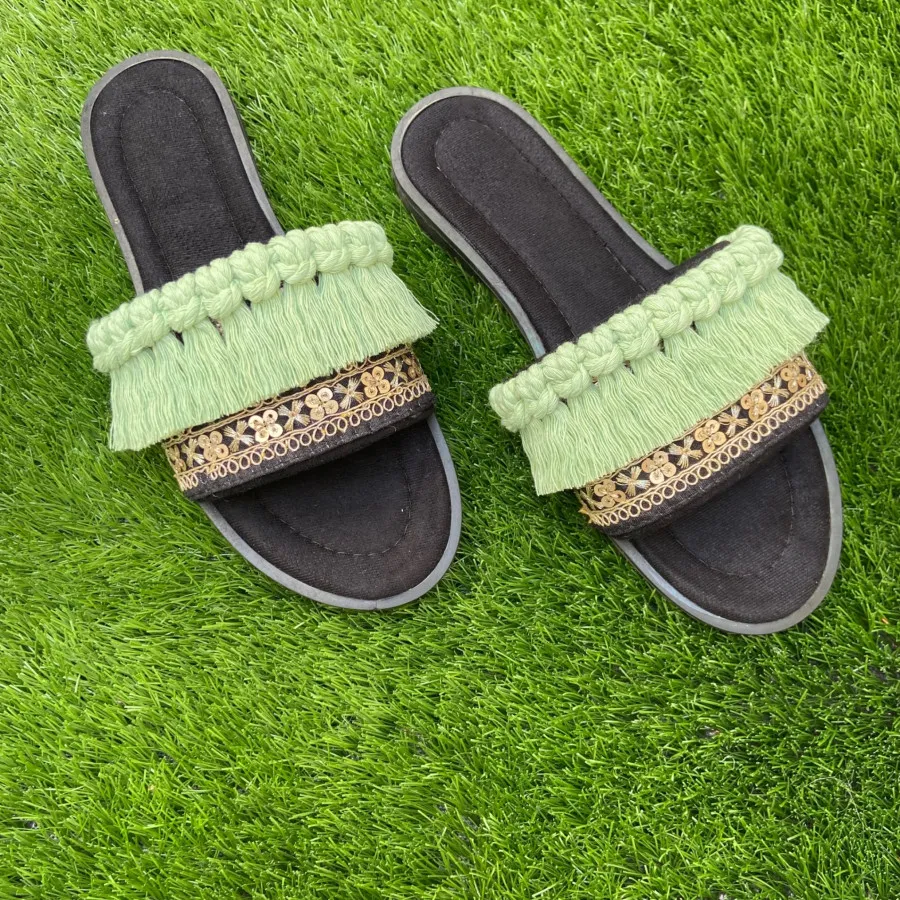 صندل مکرومه