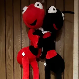 عروسک خارجی اتاق کودک