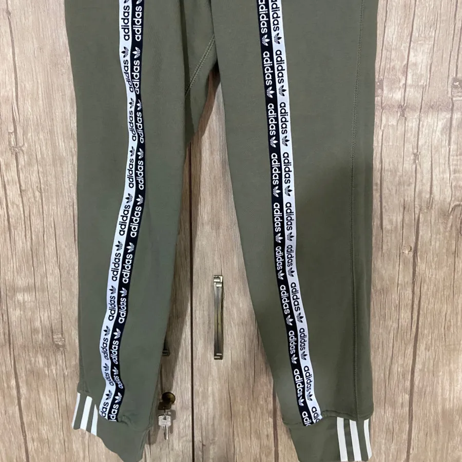 ست هودی جاگر آدیداس اصل