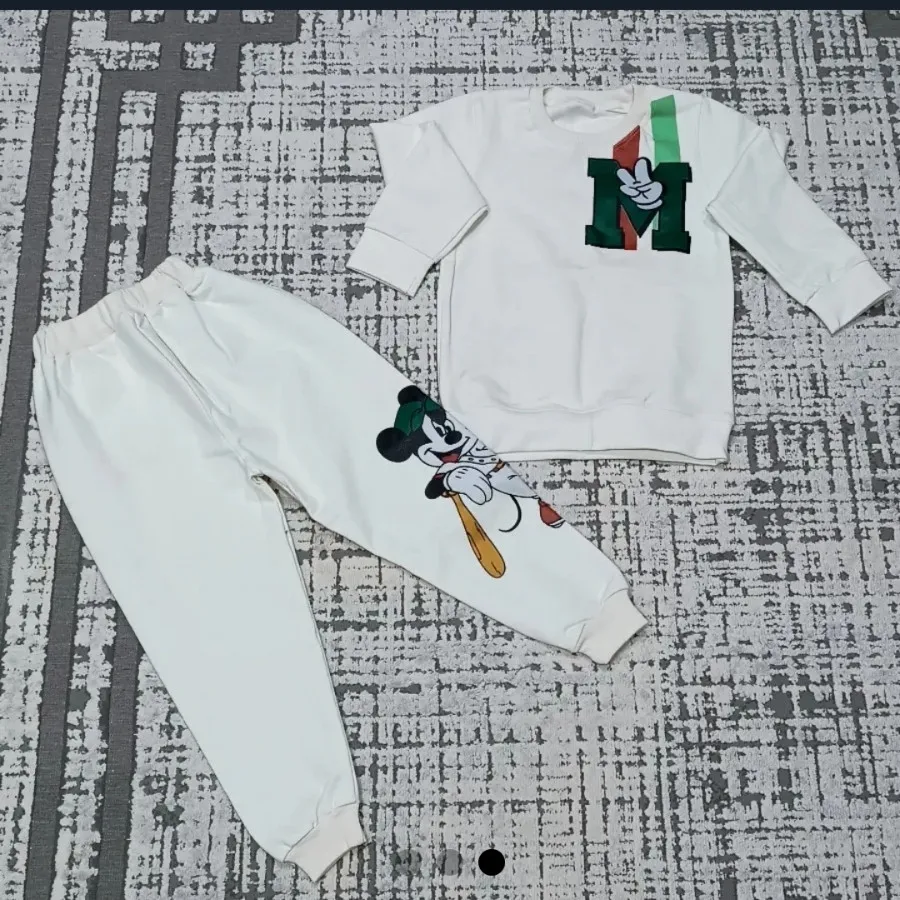 دورس و شلوار میکی موس