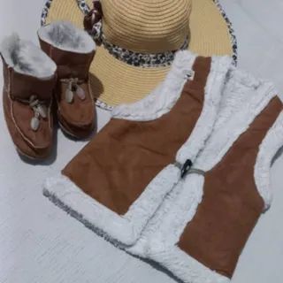 جلیقه وپاپوش