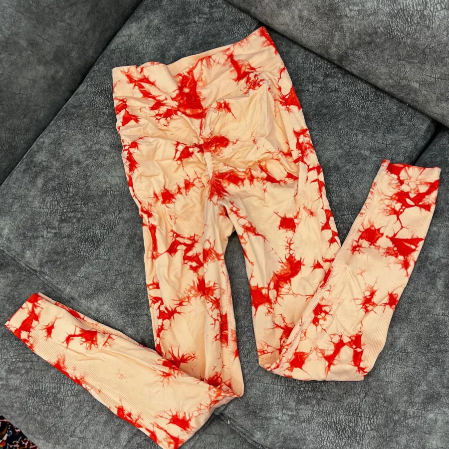 لگ ورزشی زنانه / دخترانه