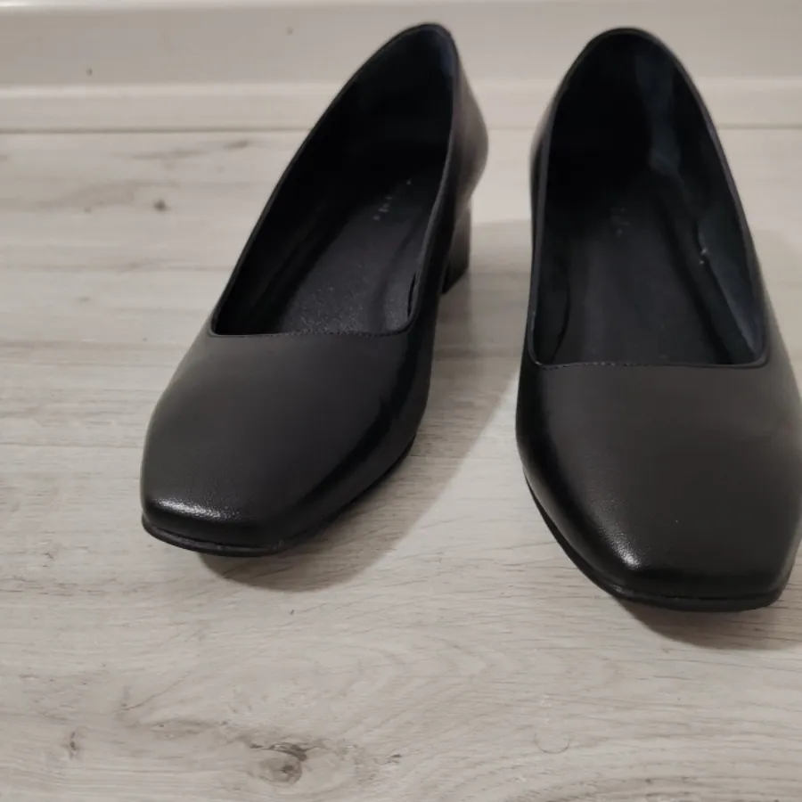 کفش چرم mado سایز 38