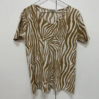 تیشرت یا زیرمانتویی