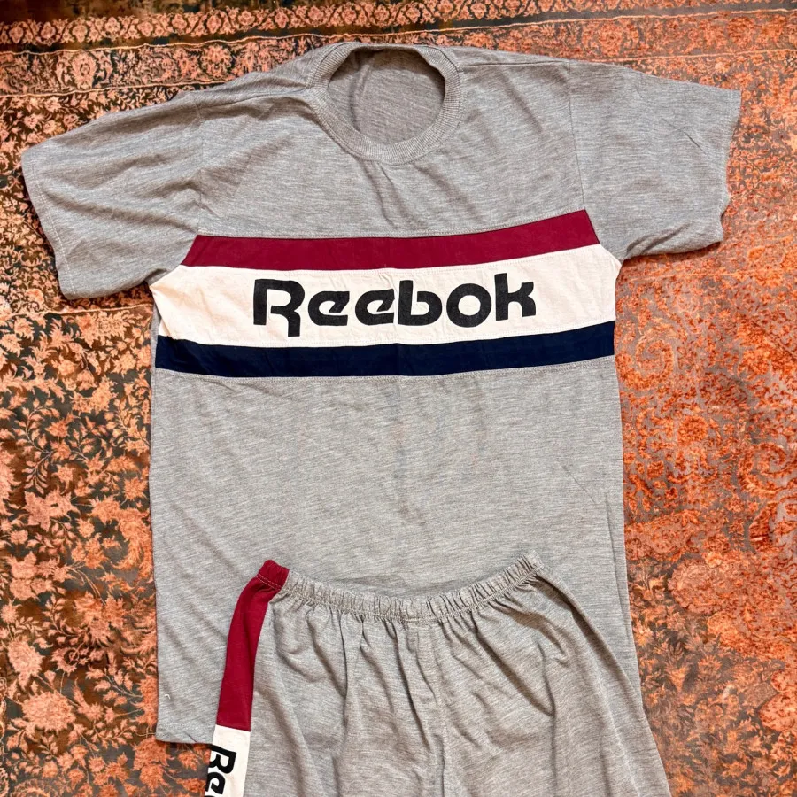 تی شرت و شلوارک راحتی