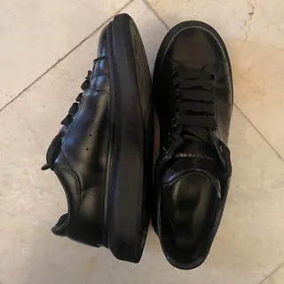 کفش الکساندر مک‌کویین