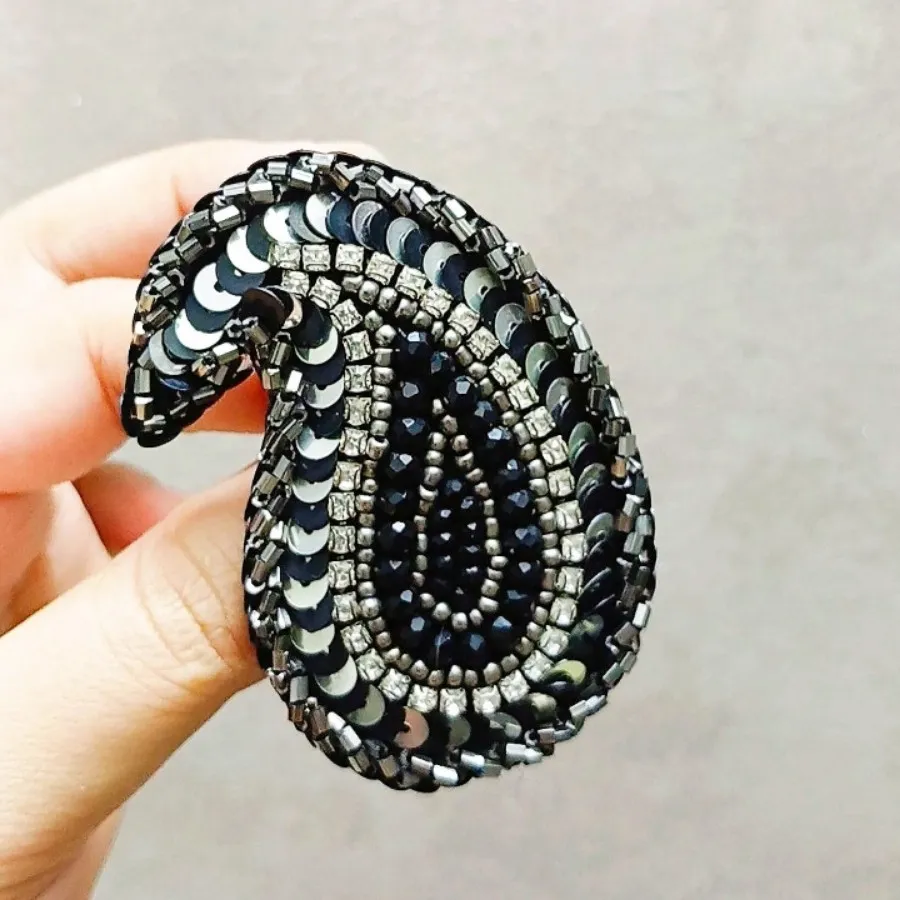 سنجاق سینه بته جقه