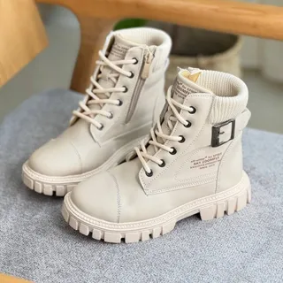 بوت اسپرت بچگانه