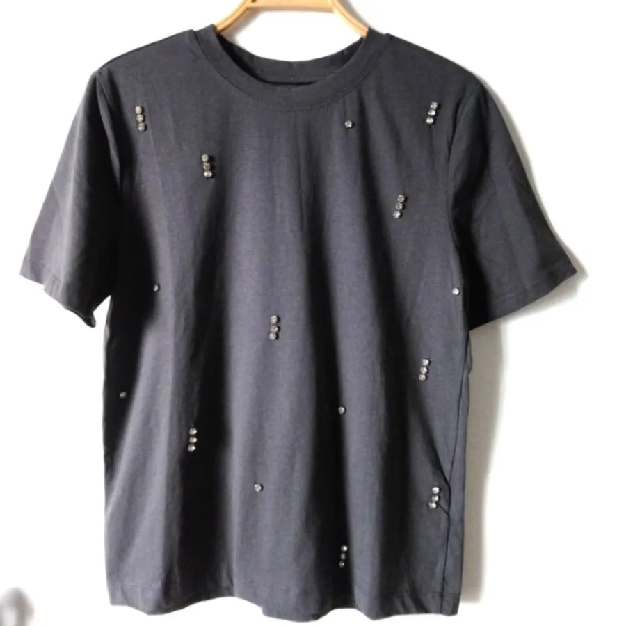 تیشرت نگین دار زنانه