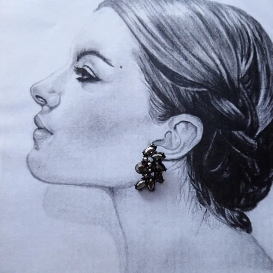 گوشواره زنانه طرح حدید