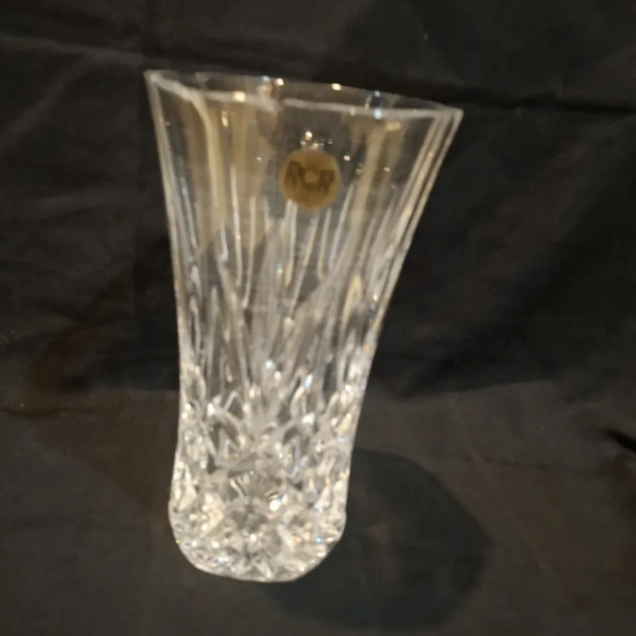 گلدان کریستال