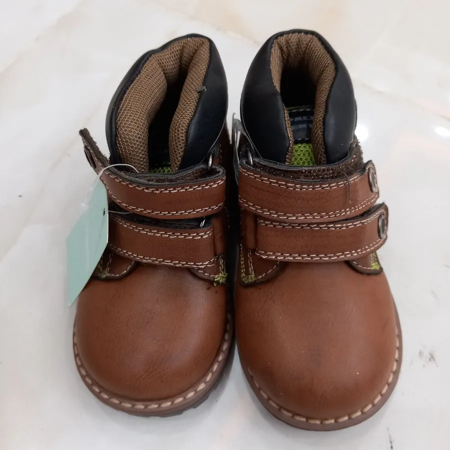 بوت بچه گانه