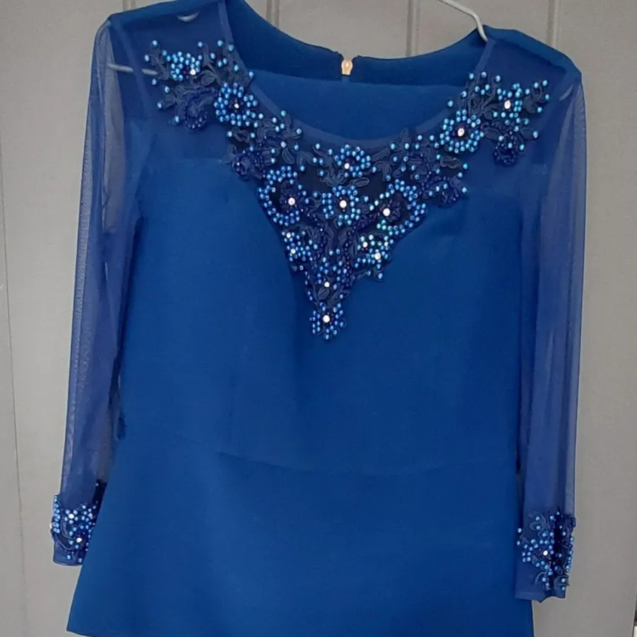 بلوز و دامن