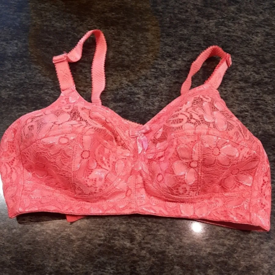 سوتین ایزابلا