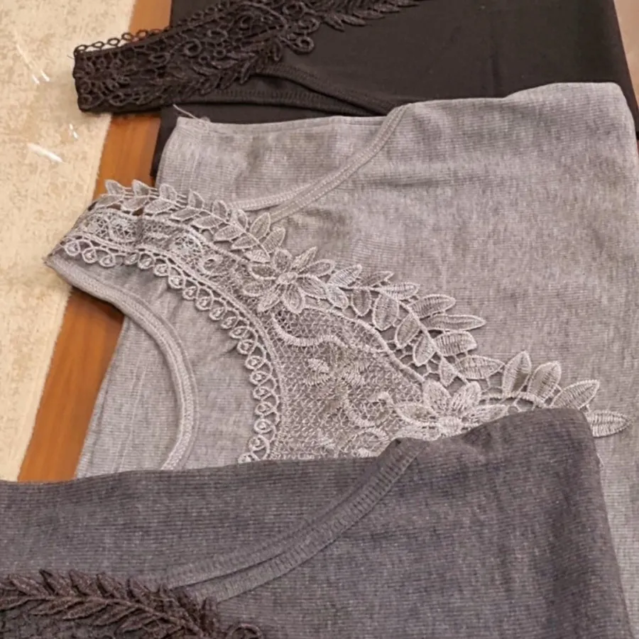 تاپ یقه گیپور زنانه