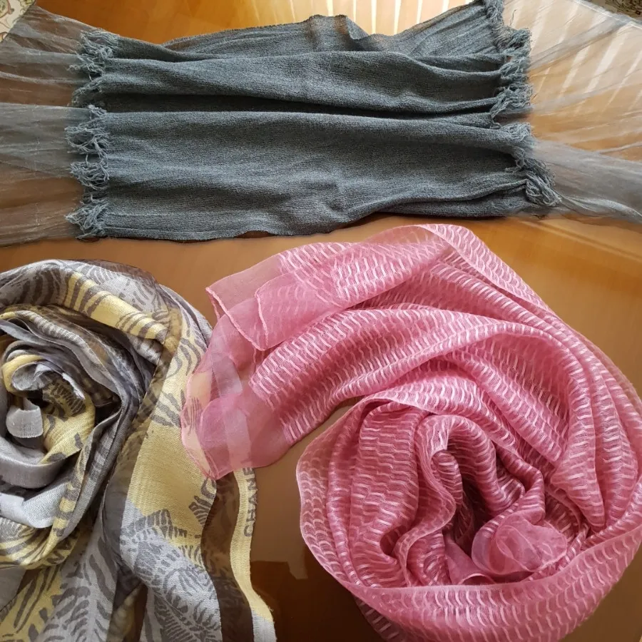 شال دخترانه یا زنانه