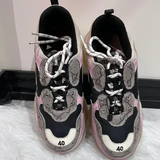 کتونی گوچی بالنسیاگا