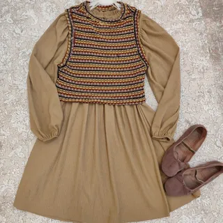 ست دو تکه پیراهن و تاپ