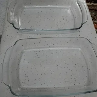 ظرف مرغ سالاد و...