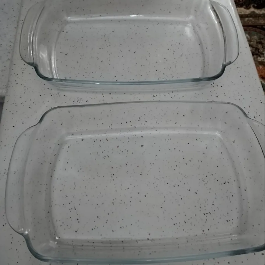 ظرف مرغ سالاد و...