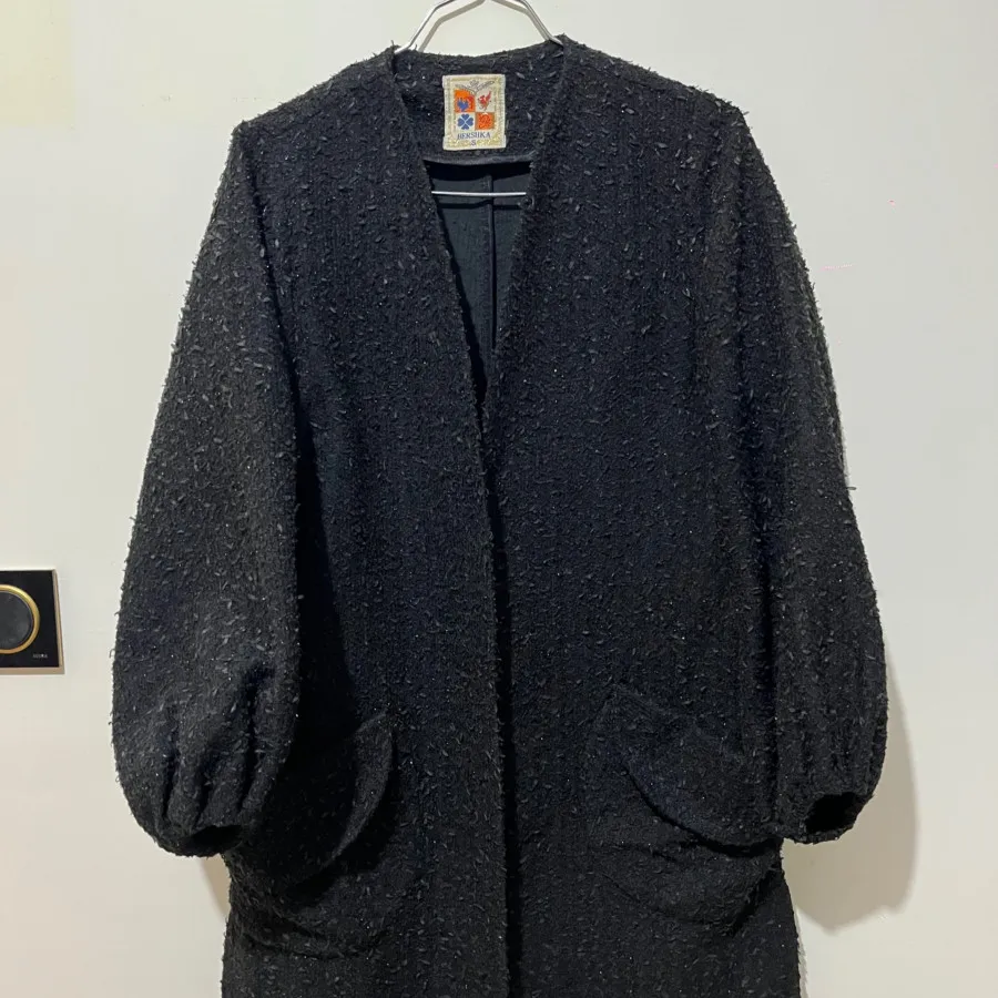 پاییزه مشکی