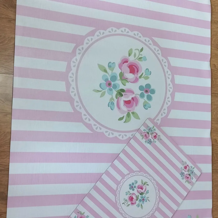 قالیچه و پادری چرمی