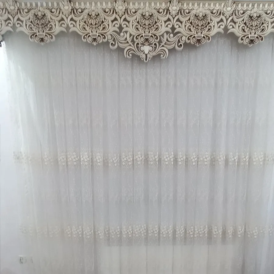 پرده و کتیبه