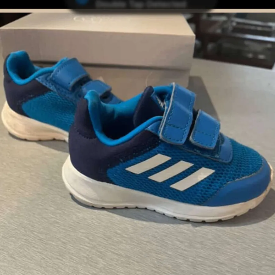 کتونی اورجینال آدیداس