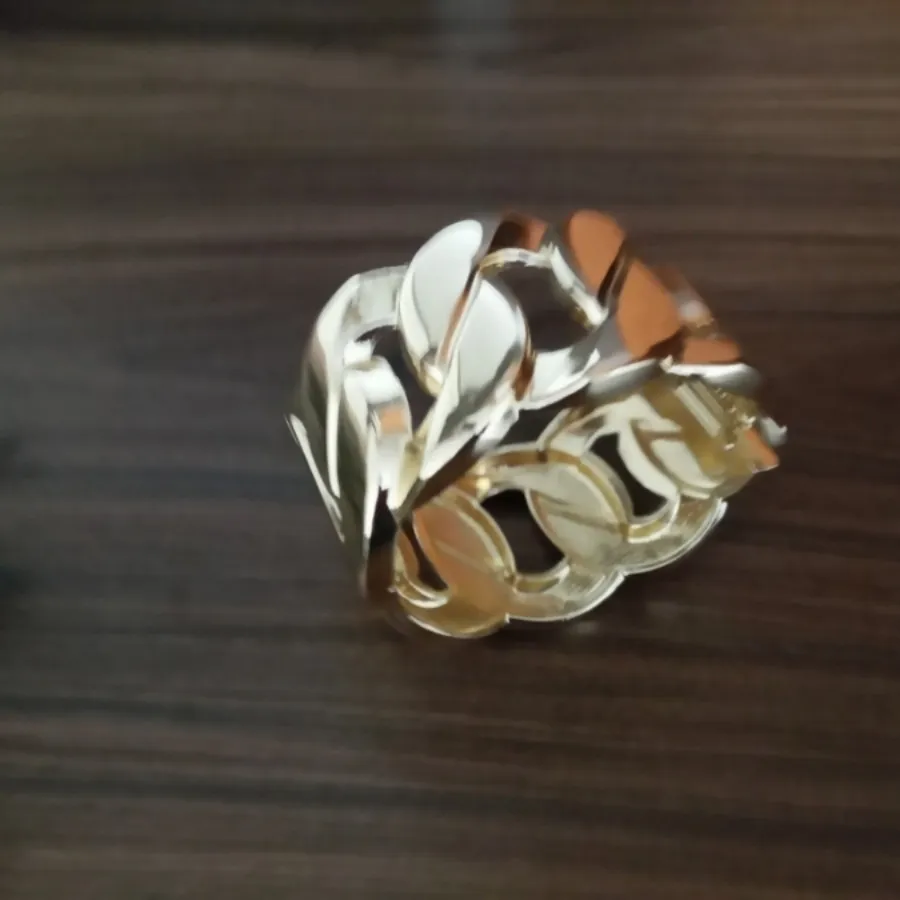 دستبند کارتیر