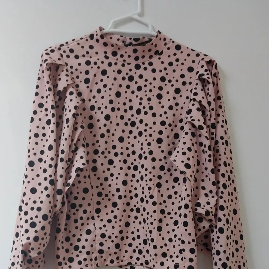 شومیز خال خالی