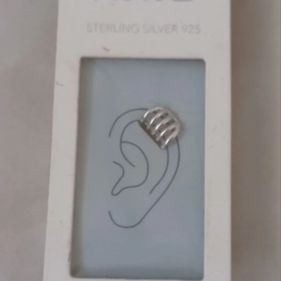 پیرسینگ نقره گوش