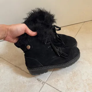 نیم بوت خز دار مشکی 38