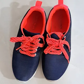 کفش ال سی وایکیکی