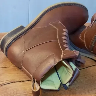 نیم بوت چرم