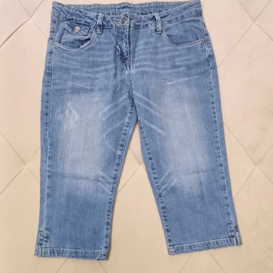 شلوارک زیر زانو