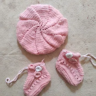 ست کلاه و پاپوش دخترانه