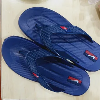 دمپایی لاانگشتی