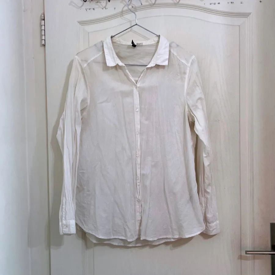 شومیز سفید اچ اندام