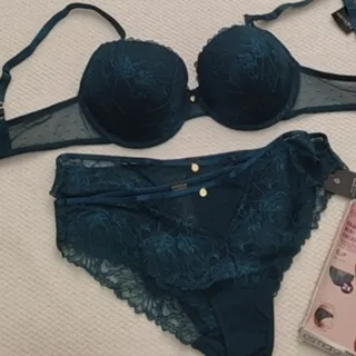 ست سوتین اسفنجی اسمارا