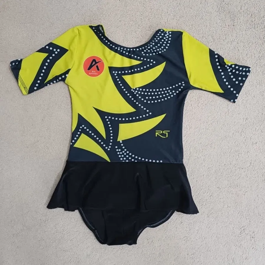 لباس ژیمناستیک