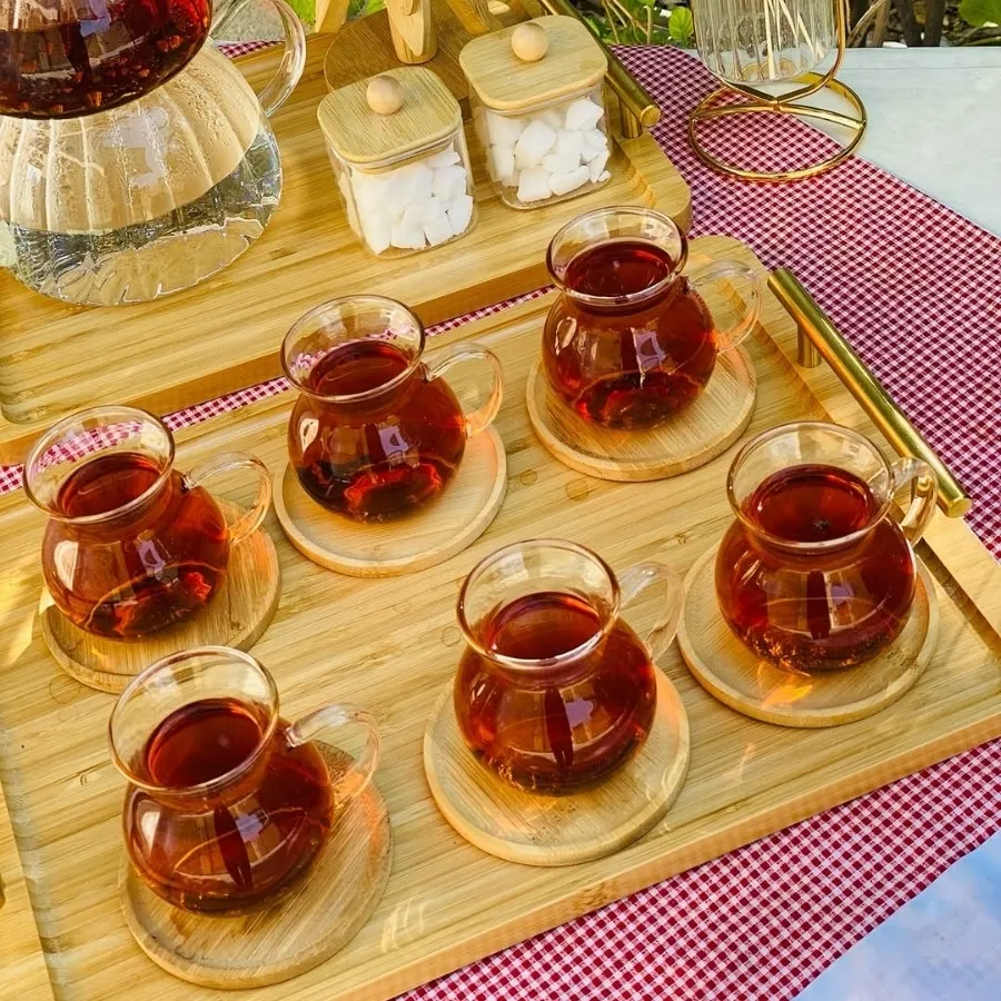 سینی و زیرلیوانی