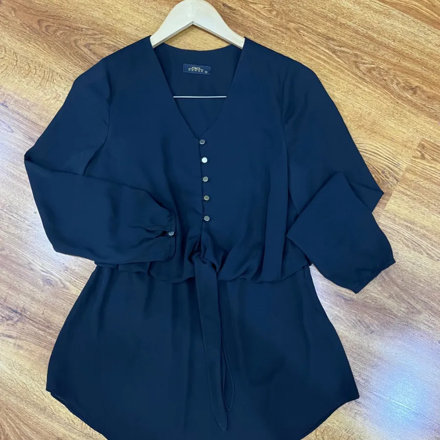 ‌پیراهن مشکی