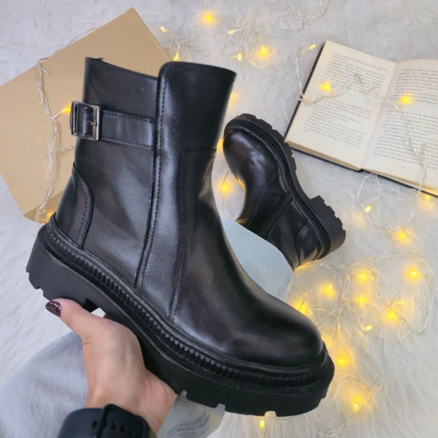 بوت مدل کارو