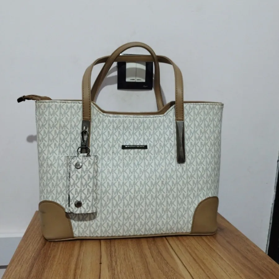 کیف دوشی زنانه