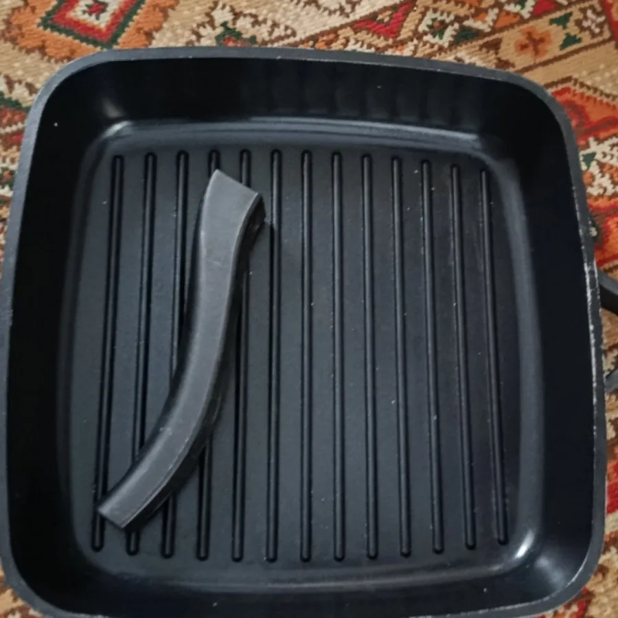 ماهیتابه چدن