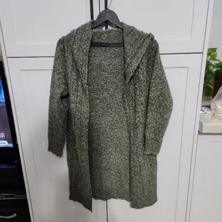 بافت سبز جیب دار و کلاه