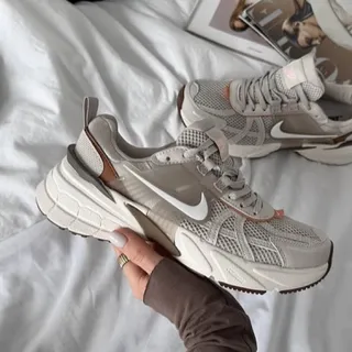 کتونی وی تو کی